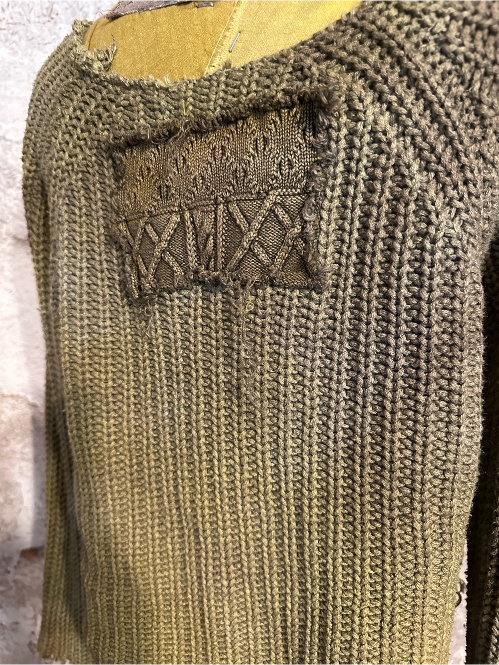 heavily distressed burnished sweater - Picture 2 of 12